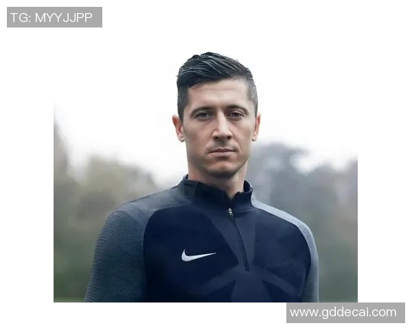 现役足球明星颜值巅峰谁是最帅的足球偶像引发热议